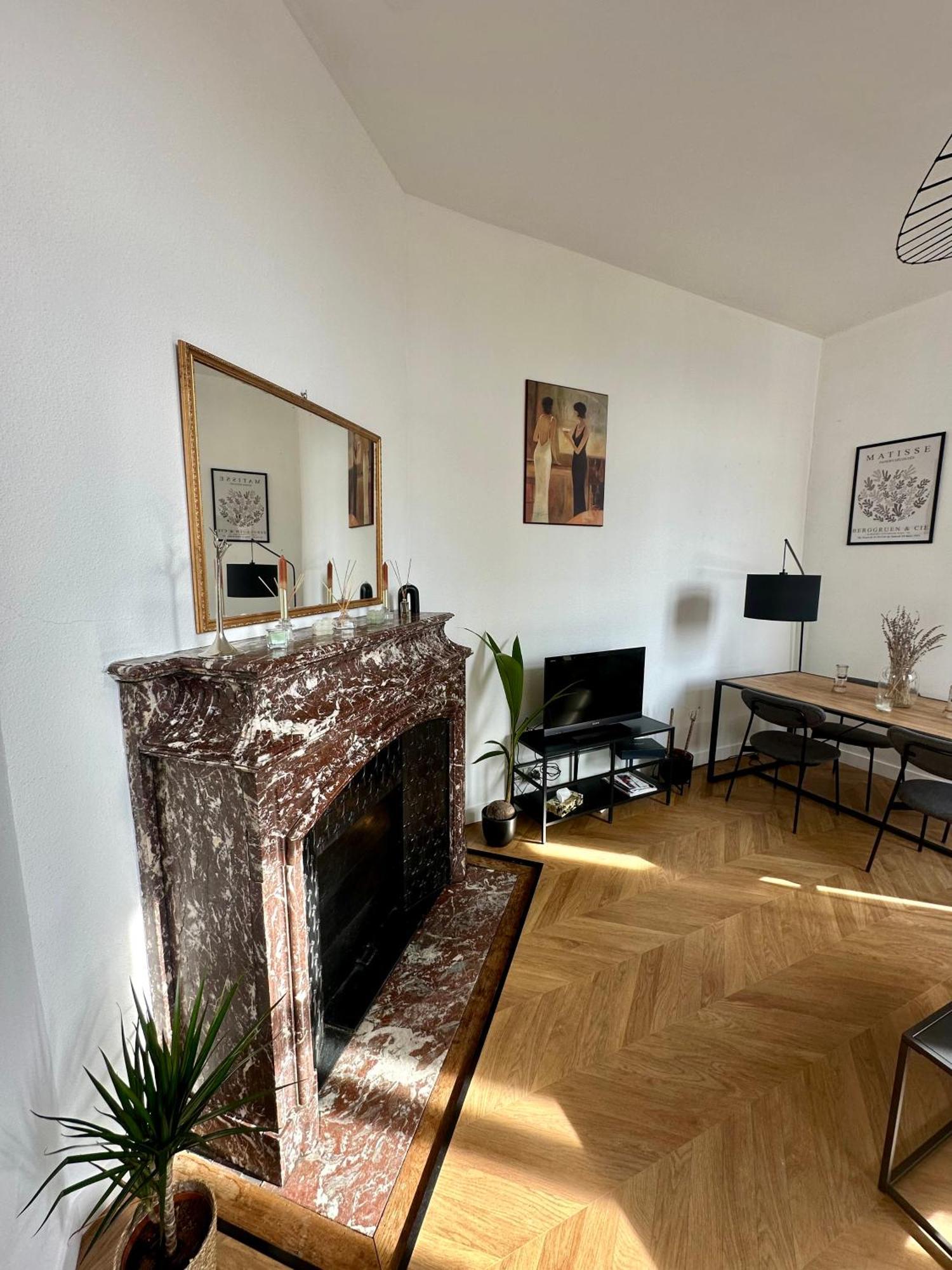 Spacieux Appt Haussmannien Parking Prive อาเมียงส์ ภายนอก รูปภาพ