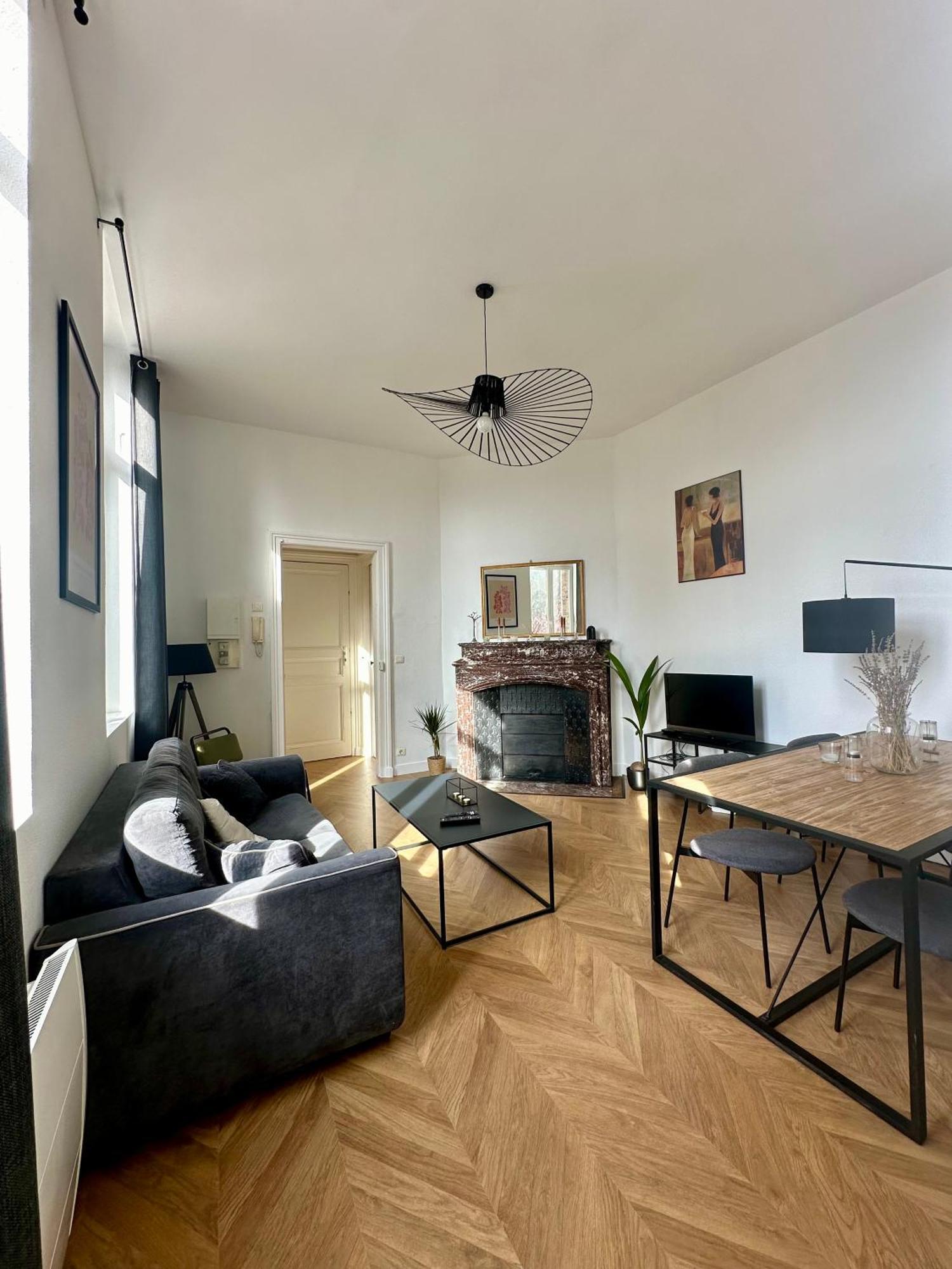 Spacieux Appt Haussmannien Parking Prive อาเมียงส์ ภายนอก รูปภาพ